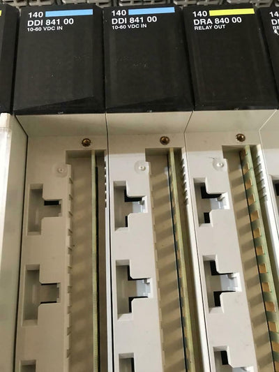 Schneider Modicon 140 DDI 84100 Input Module - Rocautomation